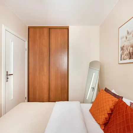 Praga Sulejkowska Comfort Apartment Warsaw Exterior photo